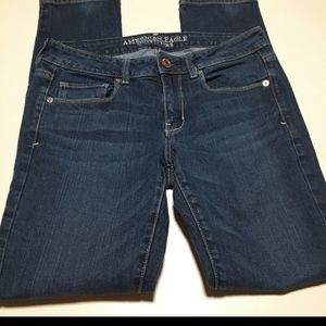 American Eagle Dark Wash Skinny Jeans 6